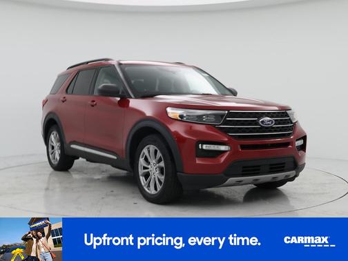 Red 2022 Ford Explorer XLT
