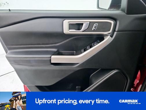 Red 2022 Ford Explorer XLT