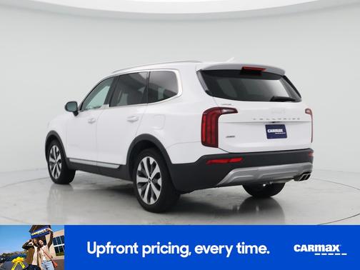 White 2022 Kia Telluride S