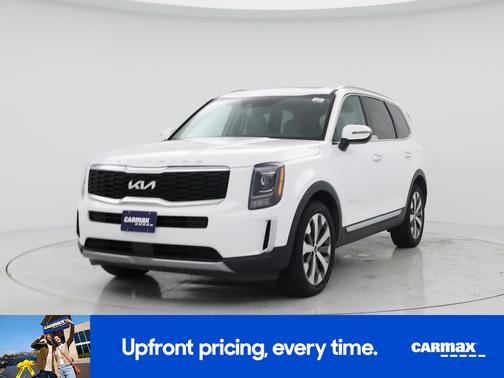 White 2022 Kia Telluride S
