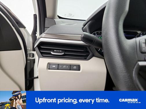 White 2023 Nissan Altima SV