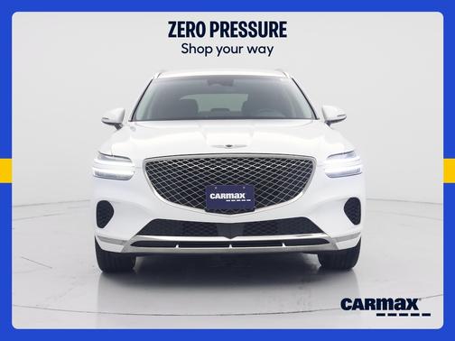 White 2025 Genesis GV70