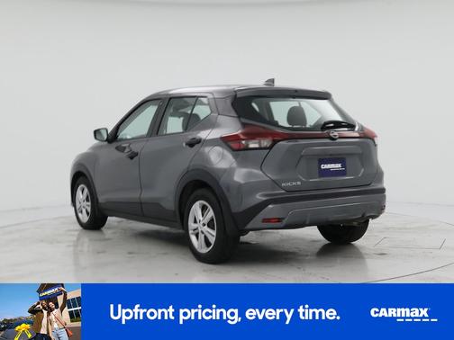 Gray 2022 Nissan Kicks S