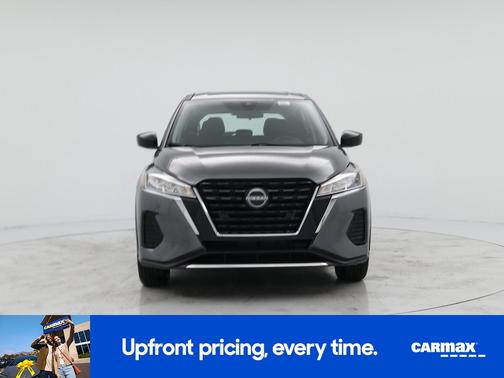Gray 2022 Nissan Kicks S