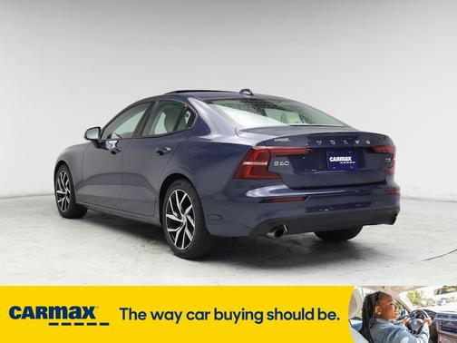 2020 Volvo S60 T5 Momentum