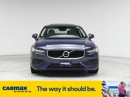 2020 Volvo S60 T5 Momentum