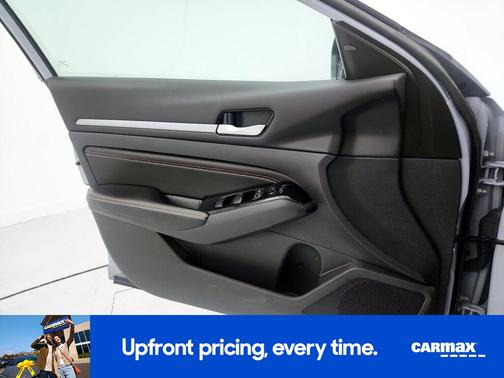 2023 Nissan Altima SR