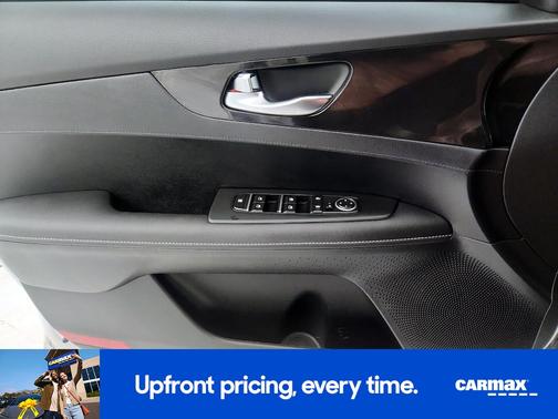 White 2024 Kia Forte GT-Line