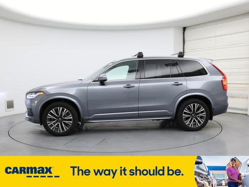 2020 Volvo XC90 T6 Momentum