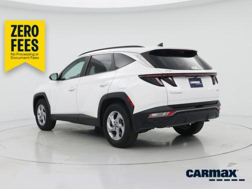 White 2023 Hyundai TUCSON SEL