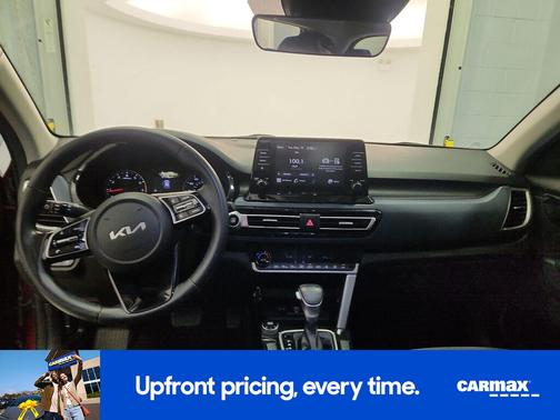 Orange 2023 Kia Seltos S