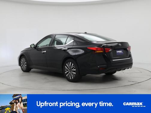 2023 Nissan Altima SV