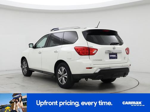 2018 Nissan Pathfinder SL