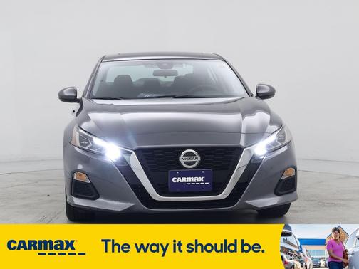2022 Nissan Altima SV