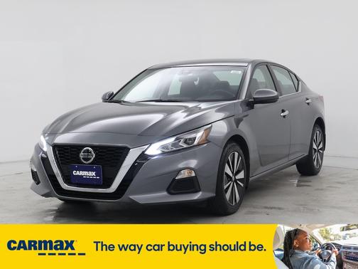 2022 Nissan Altima SV