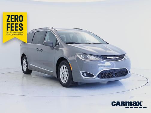 Gray 2020 Chrysler Pacifica Touring L