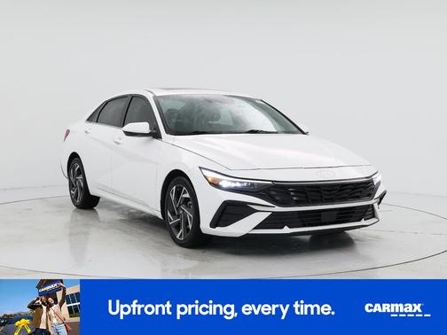 White 2024 Hyundai ELANTRA SEL