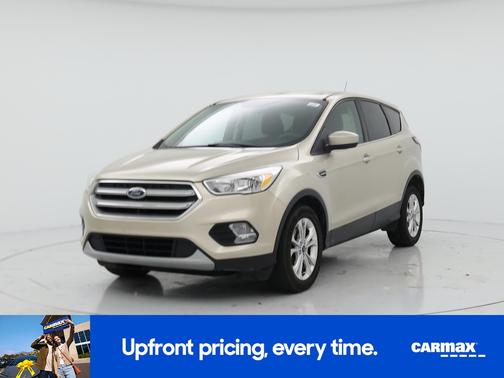 Gold 2017 Ford Escape SE