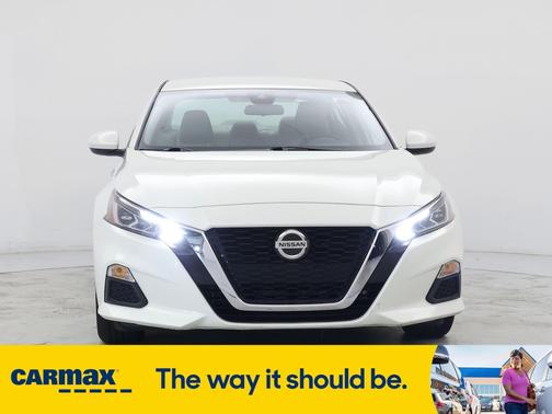 2022 Nissan Altima SV