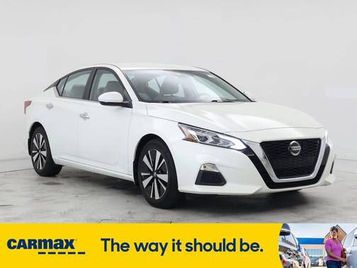 2022 Nissan Altima SV