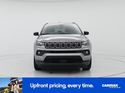 Silver 2022 Jeep Compass Latitude