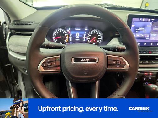 Silver 2022 Jeep Compass Latitude