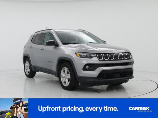 Silver 2022 Jeep Compass Latitude