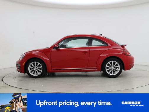 Red 2019 Volkswagen Beetle SE