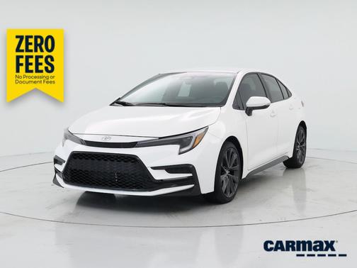 White 2025 Toyota Corolla SE