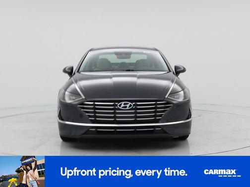 Gray 2022 Hyundai SONATA SE