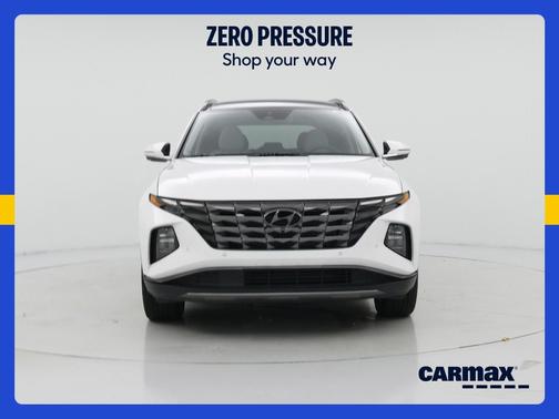 White 2024 Hyundai TUCSON Limited