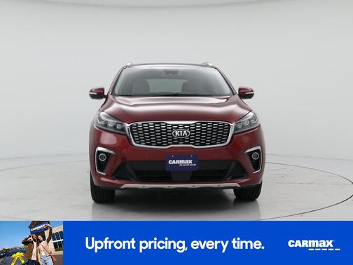 Red 2019 Kia Sorento SX