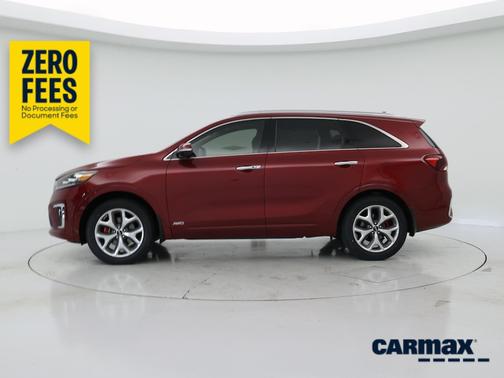 Red 2019 Kia Sorento SX