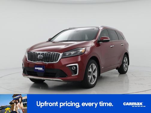 Red 2019 Kia Sorento SX