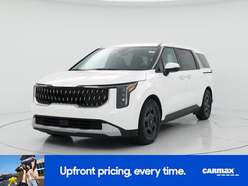 White 2025 Kia Carnival LXS