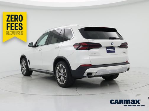 White 2025 BMW X5 sDrive40i