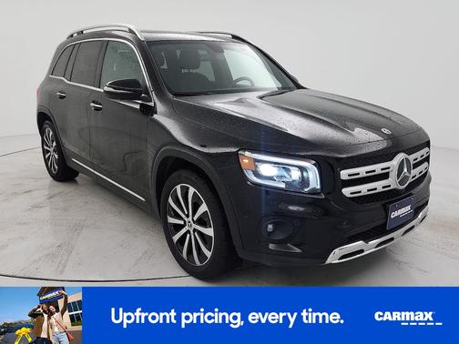 Black 2022 Mercedes-Benz GLB 250