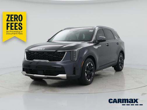 Gray 2025 Kia Sorento S