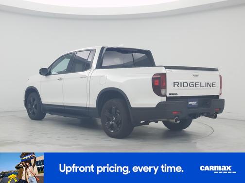 White 2024 Honda Ridgeline Black Edition