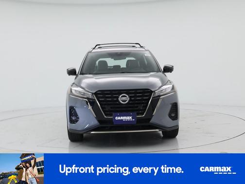 Gray 2021 Nissan Kicks SR