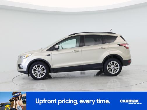 Gold 2018 Ford Escape SE