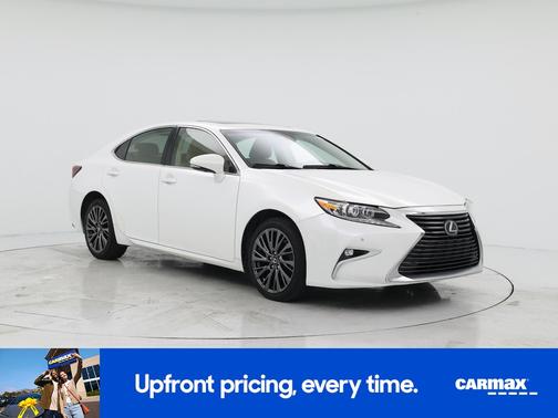 White 2016 Lexus ES 350