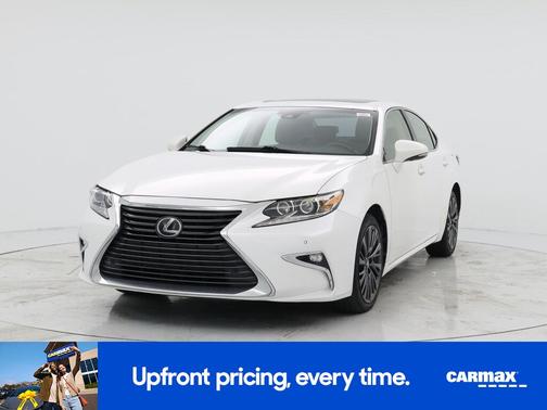 White 2016 Lexus ES 350