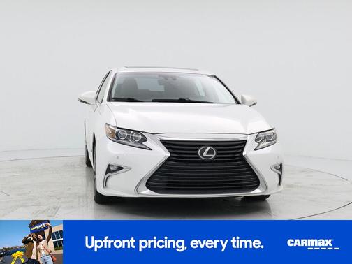 White 2016 Lexus ES 350