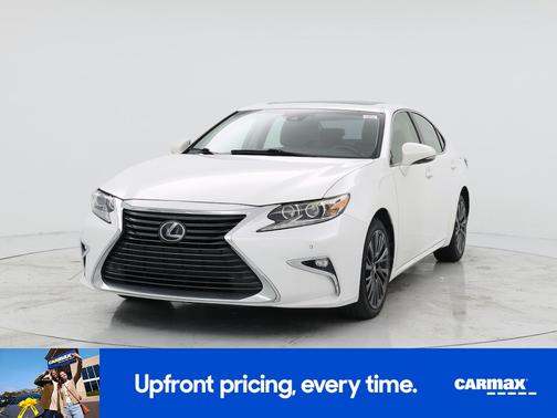 White 2016 Lexus ES 350