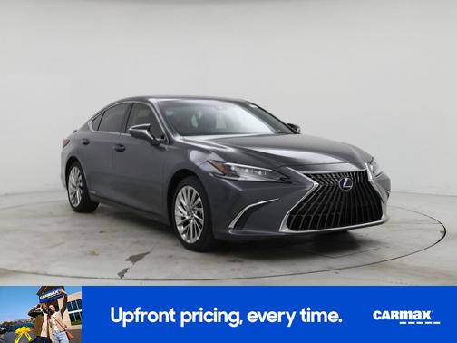 2022 Lexus ES 300h Ultra Luxury
