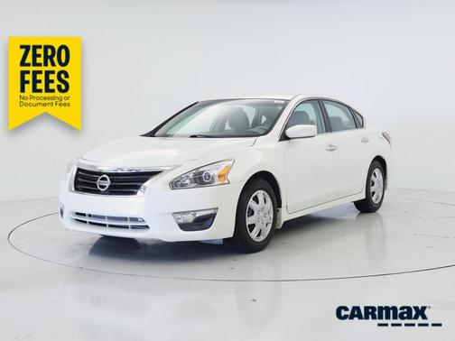White 2014 Nissan Altima S