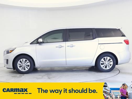 2017 Kia Sedona LX
