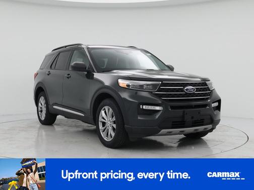 Green 2023 Ford Explorer XLT
