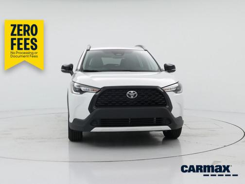 White 2025 Toyota Corolla Cross LE